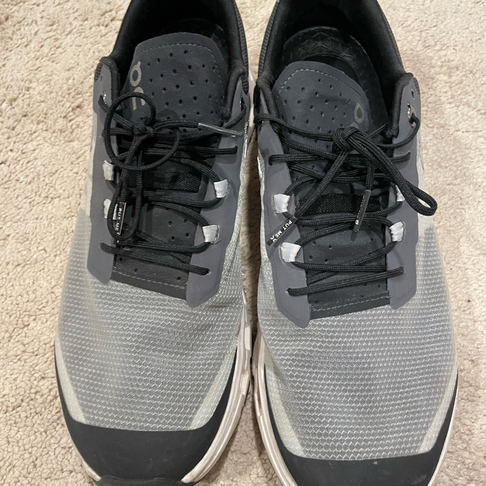 On Running Men's Athletic Shoes - Black and Gray